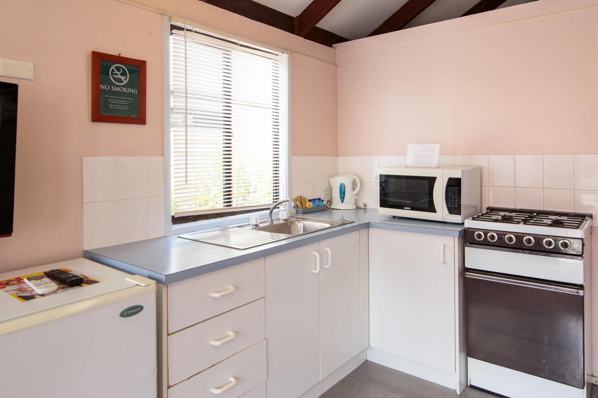 Nepean Shores By Gateway Lifestyle Holiday Parks 펜리스 외부 사진